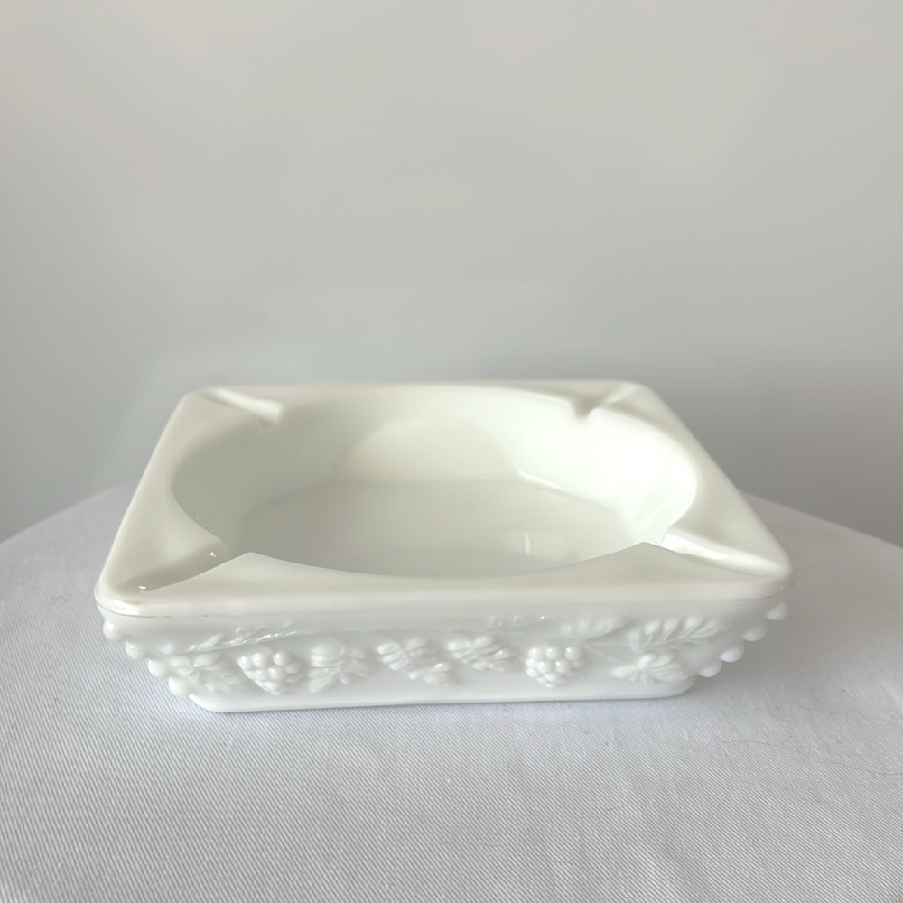 Vintage Westmoreland Milk Glass Ashtray "Grapevine Pattern"